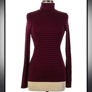🐞Splendid Long Sleeved Turtleneck Red & Black Striped Top